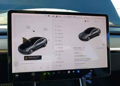 2018 Tesla Model 3 Long Range/Performance из США, поврежденный, VIN 5YJ3E1EB1JF083052